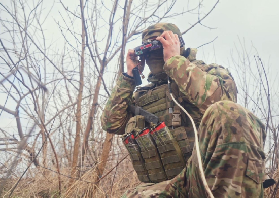 Операторы FPV-дронов группировки войск «Восток» уничтожили замаскированные блиндажи, опорные пункты, бронированную технику и живую силу ВСУ в зоне проведения СВО