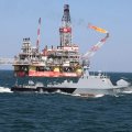 Моряки Каспийской флотилии в рамках СКШУ «Океан-2024» отразили атаку условного противника на нефтедобывающую вышку в Каспийском море и организовали её оборону