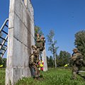 Преодоление «Тропы разведчика» участниками конкурса «Отличники войсковой разведки» АрМИ-2017 (г. Новосибирск)