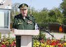 С поздравительной речью выступает начальник кафедры истории войн и военного искусства Военной академии ГШ ВС РФ генерал-майор Ю.Л.Ботев